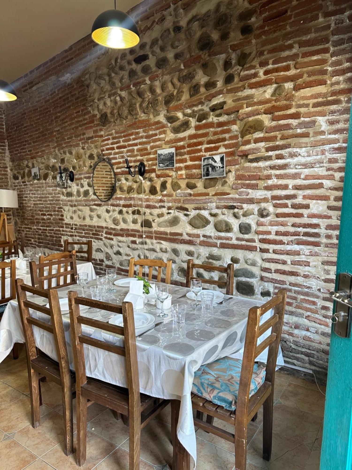 Hotel Golden Lion à Sighnaghi Extérieur photo