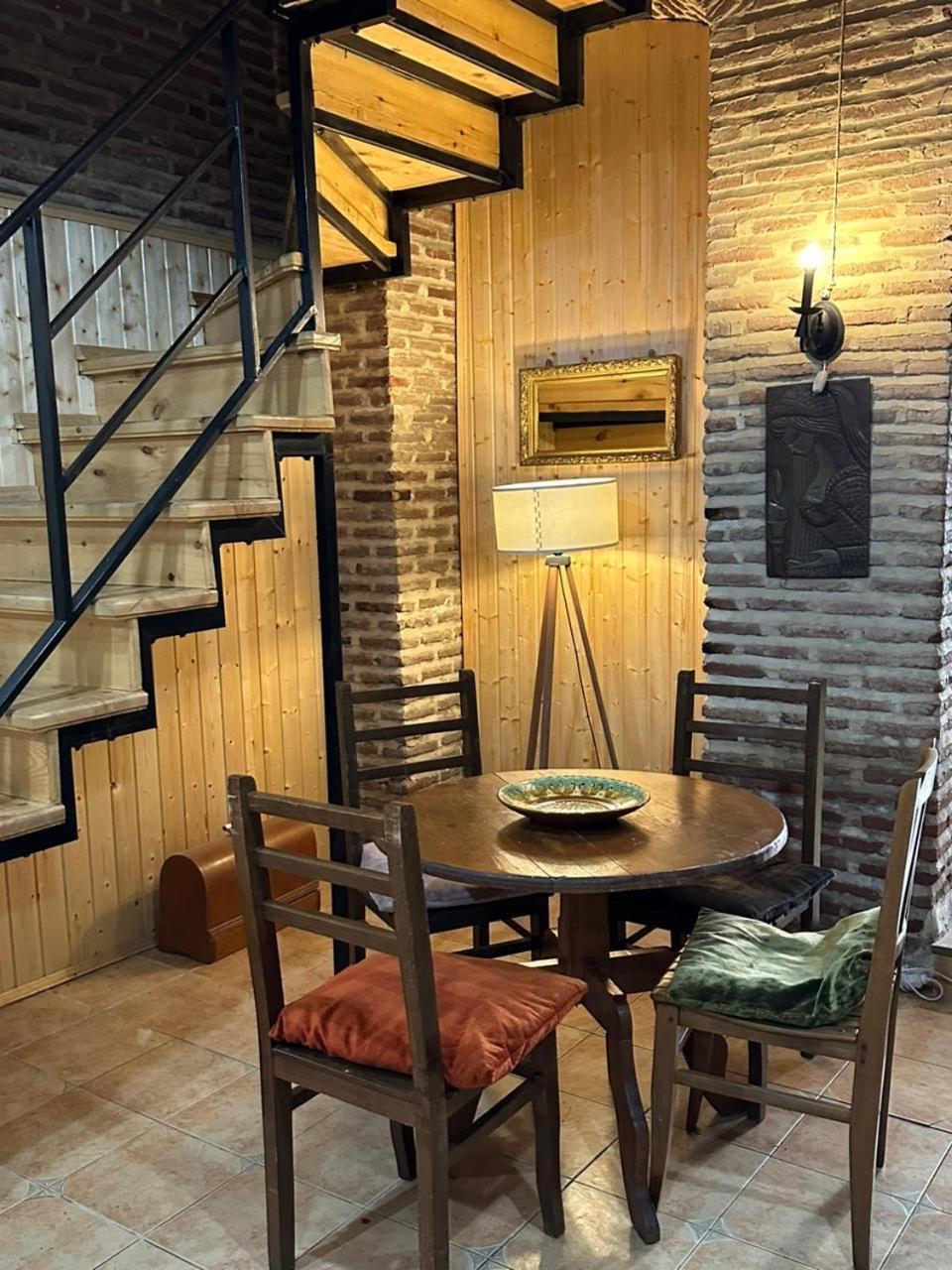 Hotel Golden Lion à Sighnaghi Extérieur photo